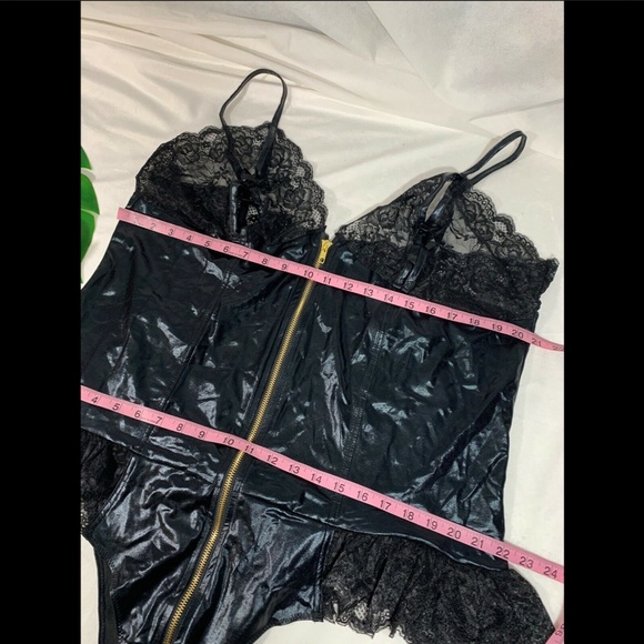 NIB Ann Summers‎ Tasha Faux Leather Bodysuit in Black [SZ XXL (20/22 US) ] - Picture 2 of 8